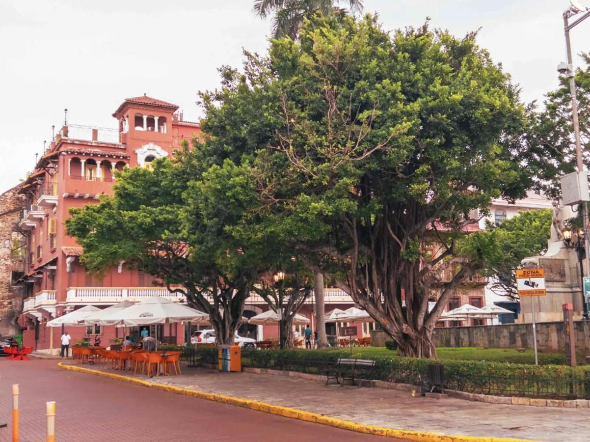 Amazinn Places Teatro Nacional Panama Stadt Exterior foto
